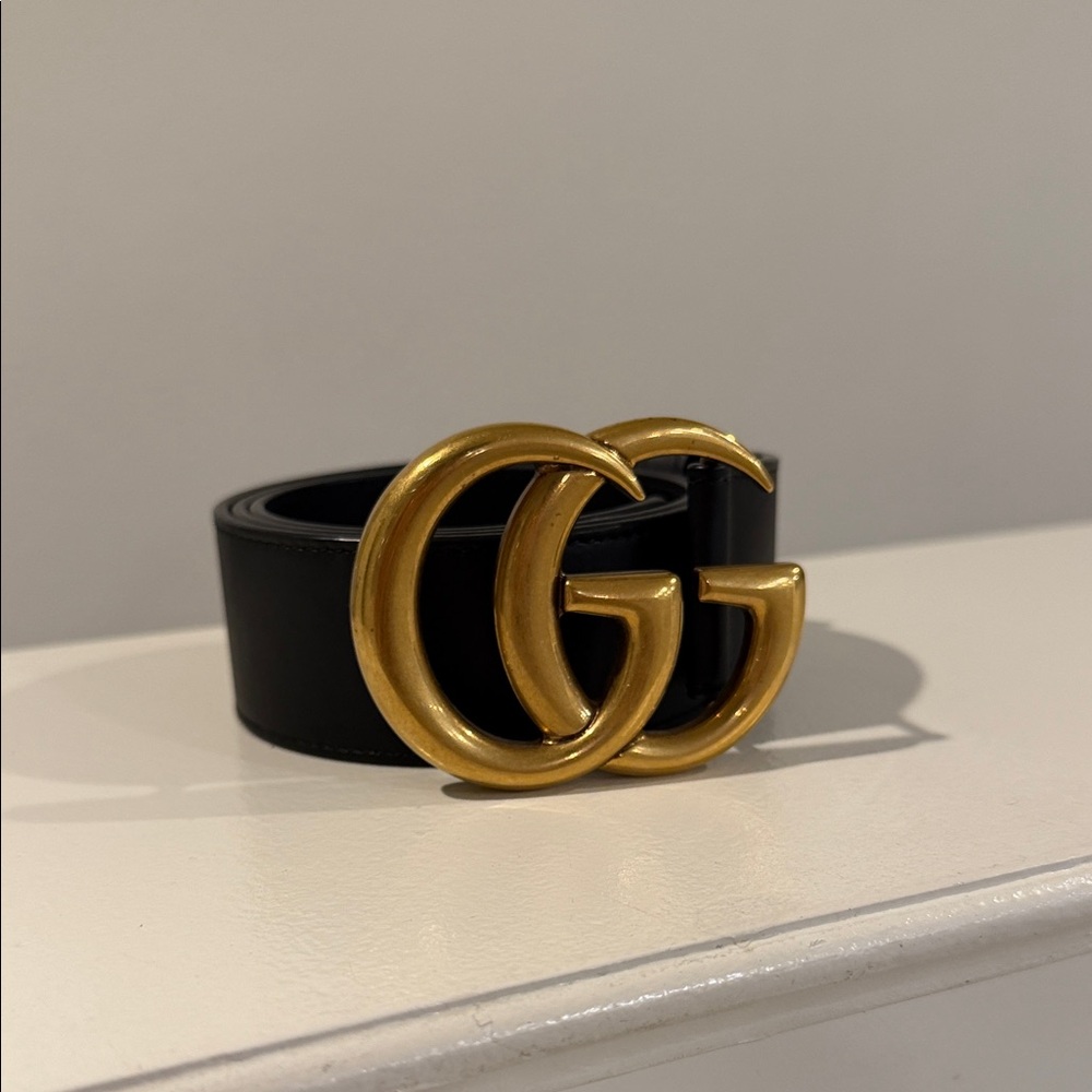 Gucci Black Leather Belt with Gold GG Emblem